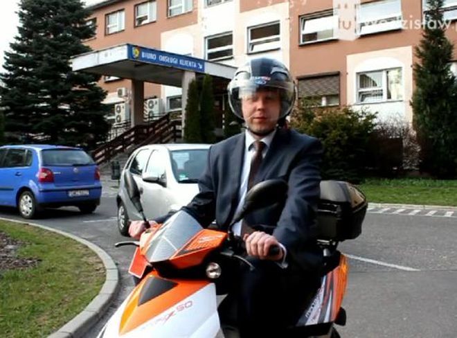 Wodzisław: skutery póki co nie dla urzędników, ig