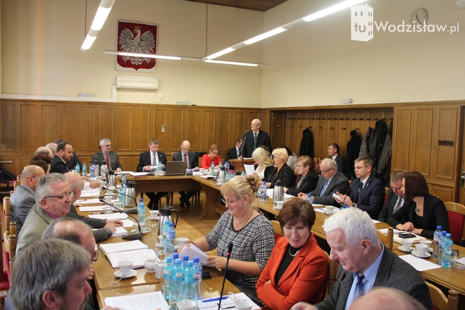 Radni uchwalili budżet Wodzisławia na 2016 rok, mk