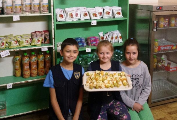 Zdrowa żywność w stołówkach i sklepikach szkolnych. Jak to smakuje w Wodzisławiu?, 