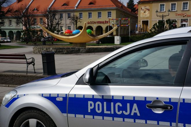 Policjanci czuwają nad bezpieczeństwem. Więcej patroli na drogach, 