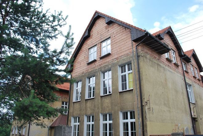 Wodzisław przeznaczy 705 tysięcy na rozbudowę szkoły, archiwum
