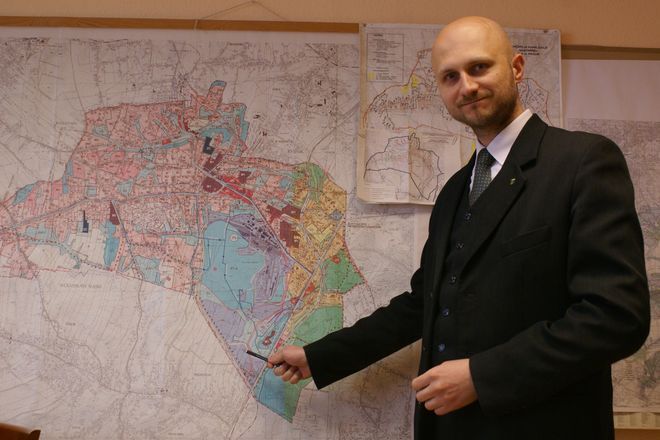 Zastępca burmistrza Zbigniew Podleśny potwierdza, że toczą się rozmowy na temat lokalizacji obiektu. Najprawdopodobniej będzie to Wypandów