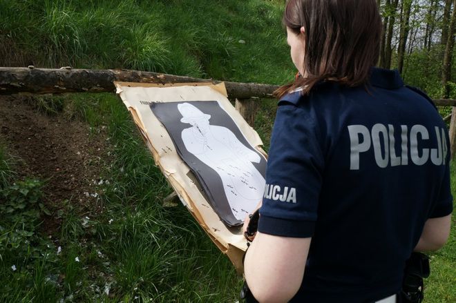Wodzisławscy policjanci ćwiczyli umiejętności strzeleckie, KPP Wodzisław Śl.