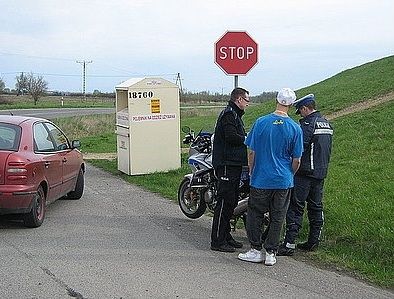 Policjanci nie dopuścili do nielegalnych wyścigów, KPP w Wodzisławiu Śląskim
